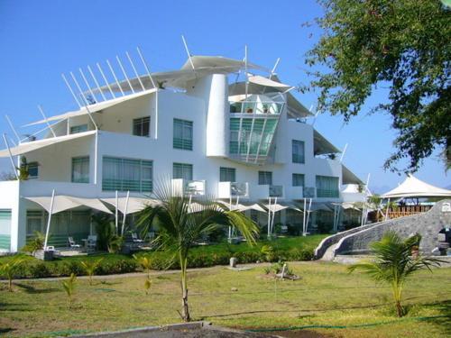 Hotel Montroi Fitness Colima Ngoại thất bức ảnh